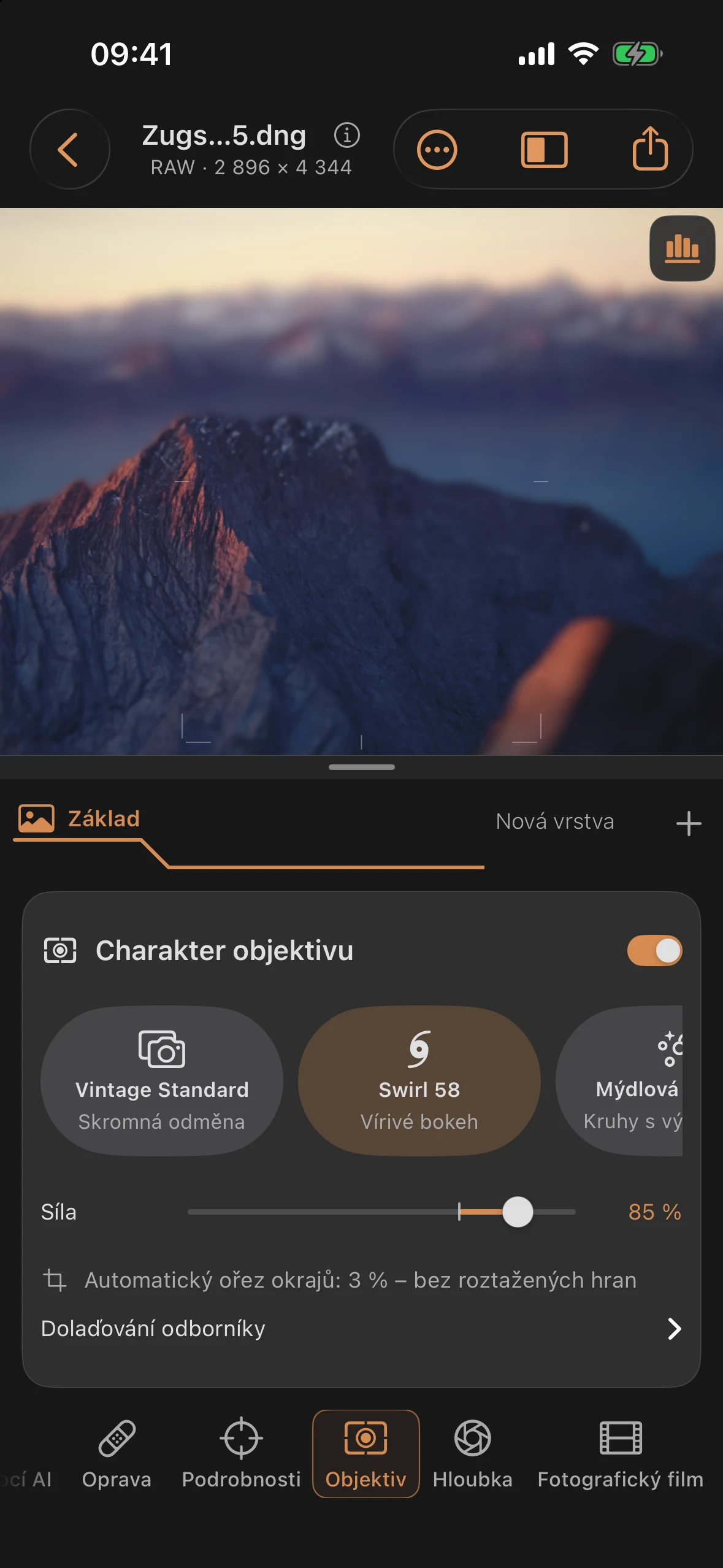 Objektiv: simulované vlastnosti objektivu