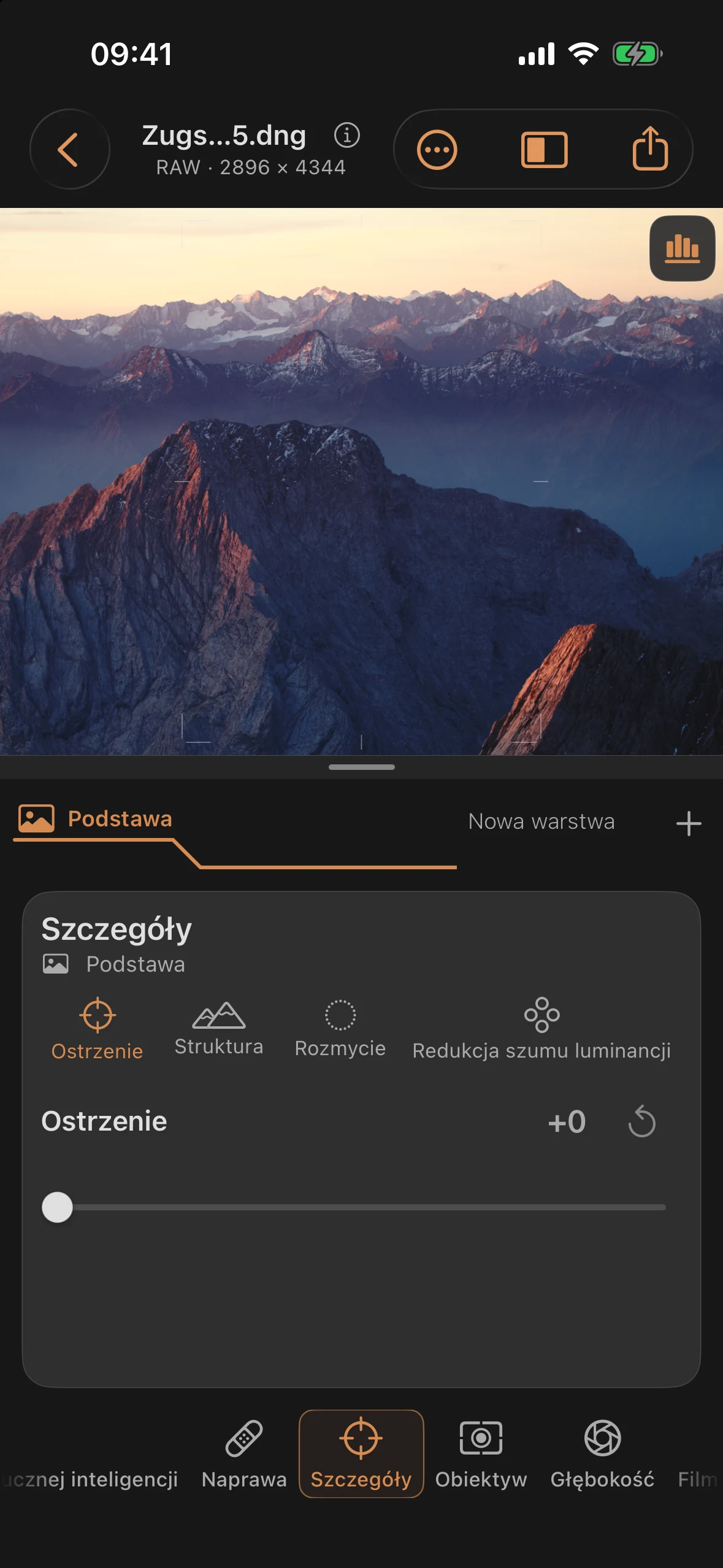 Szczegóły: Wyostrzanie, redukcja szumu i zmiękczanie