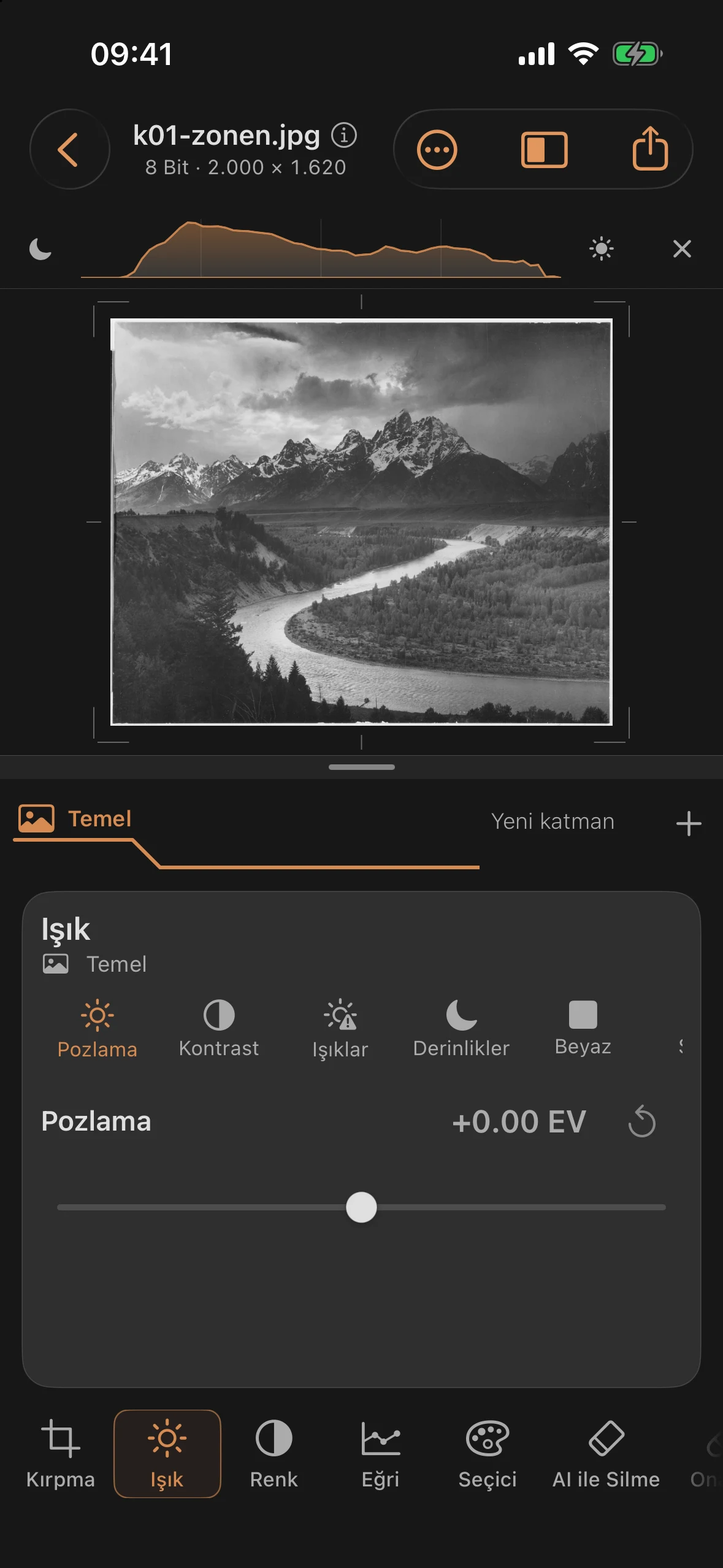 Mobile Darkroom’da işlenmemiş tarama: Teton Sıradağları ve Snake Nehri, tüm ayarlamalar sıfırda