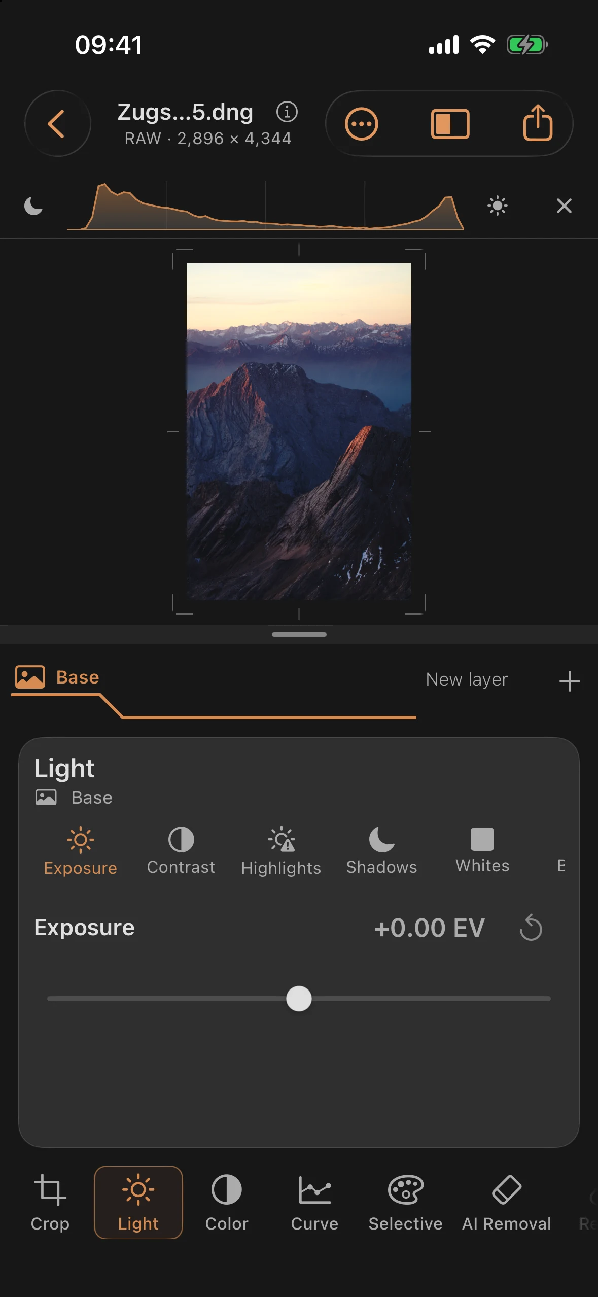 Color sample image, sharp throughout, in Mobile Darkroom